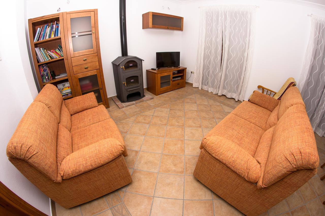 Apartamento Los Arcos อะโลรา ภายนอก รูปภาพ